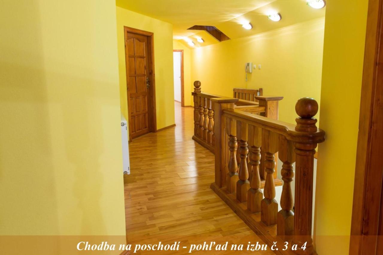 Ubytovanie Adina Poltar Ngoại thất bức ảnh