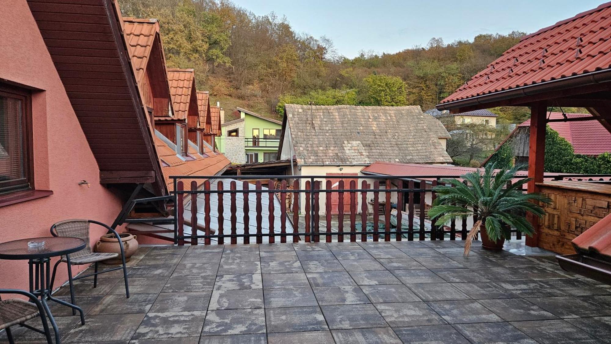 Ubytovanie Adina Poltar Ngoại thất bức ảnh